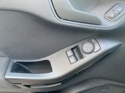 Photo 5 Ford Fiesta 1.1 75ch Cool &amp; Connect 5p