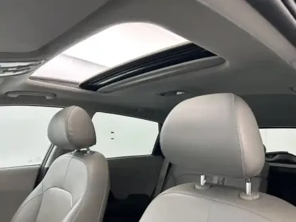 Photo 21 Kia Niro 1.6 GDi 105ch ISG + Plug-In 60.5ch Premium DCT6