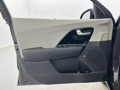 Photo 11 Kia Niro 1.6 GDi 105ch ISG + Plug-In 60.5ch Premium DCT6