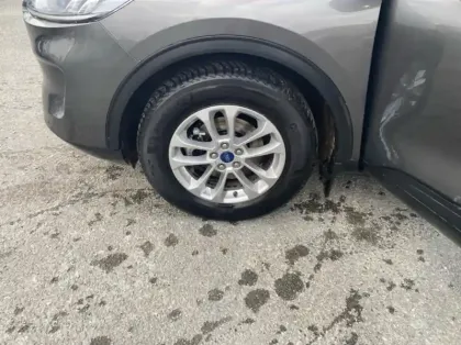 Photo 13 Ford Kuga 2.5 Duratec 190ch FHEV E85 Titanium BVA