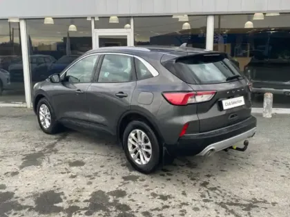 Photo 12 Ford Kuga 2.5 Duratec 190ch FHEV E85 Titanium BVA