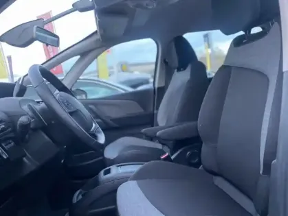 Photo 13 Citroën Grand C4 Spacetourer PureTech 130 S&S EAT8 Business