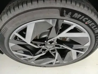 Photo 17 Renault Captur E-Tech full hybrid 160 ch esprit Alpine