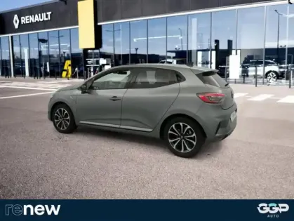 Photo 9 Renault Clio V E-Tech full hybrid 145 ch GSR2 Techno