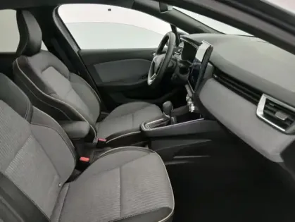 Photo 13 Renault Clio V E-Tech full hybrid 145 ch GSR2 Techno