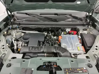 Photo 18 Dacia Duster Hybrid 140 Extreme