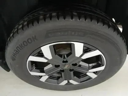 Photo 16 Dacia Duster Hybrid 140 Extreme