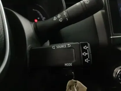 Photo 23 Renault Clio V E-Tech 140 - 21N Zen