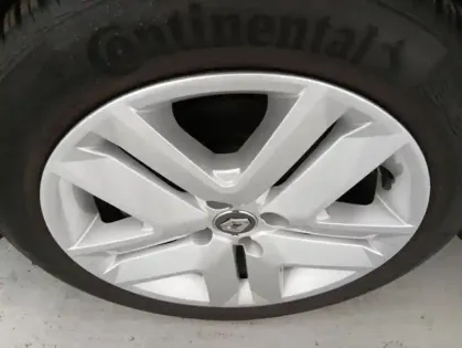 Photo 16 Renault Clio V E-Tech 140 - 21N Zen