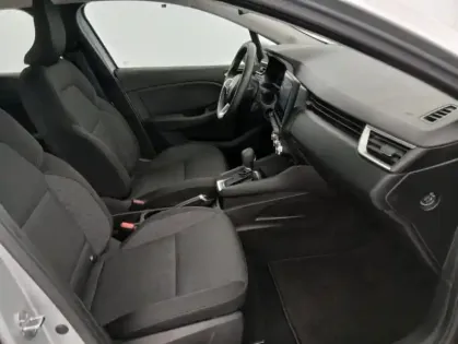 Photo 13 Renault Clio V E-Tech 140 - 21N Zen