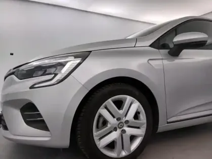 Photo 17 Renault Clio V E-Tech 140 - 21N Zen