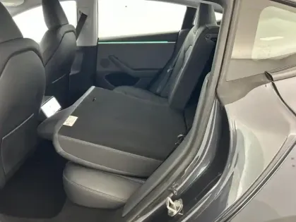 Photo 9 Tesla Model 3 Standard RWD