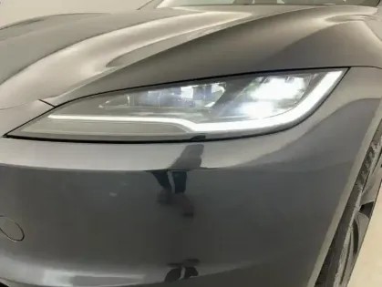 Photo 23 Tesla Model 3 Standard RWD