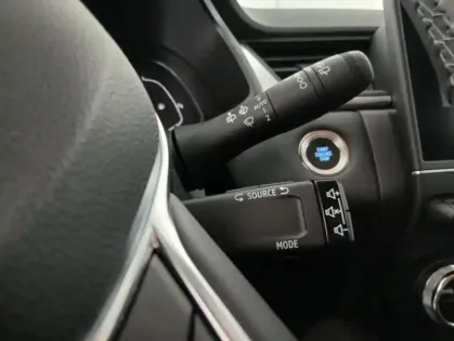 Photo 25 Renault Captur E-Tech 145 - 21 Zen