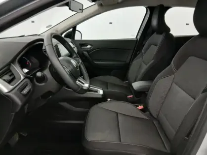 Photo 13 Renault Captur E-Tech 145 - 21 Zen