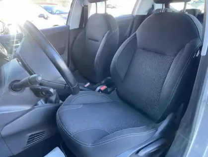 Photo 27 Peugeot 208 1.2 PureTech 82 Allure