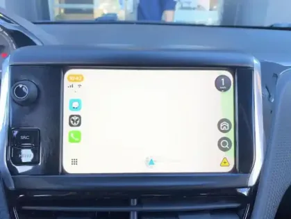 Photo 8 Peugeot 208 1.2 PureTech 82 Allure