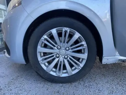 Photo 18 Peugeot 208 1.2 PureTech 82 Allure