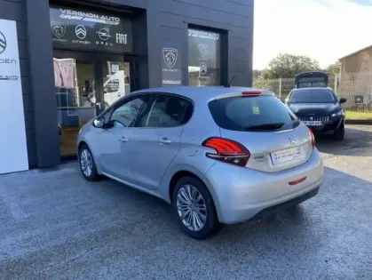 Photo 20 Peugeot 208 1.2 PureTech 82 Allure