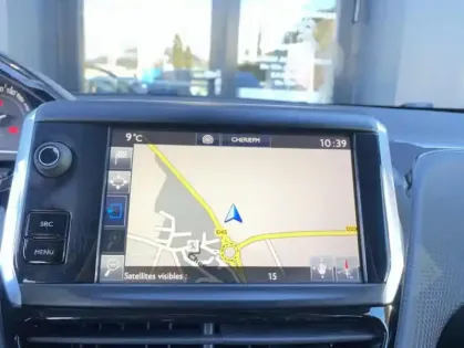 Photo 7 Peugeot 208 1.2 PureTech 82 Allure