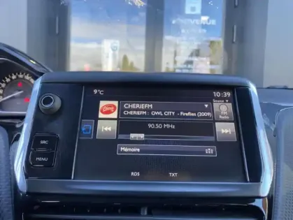 Photo 12 Peugeot 208 1.2 PureTech 82 Allure