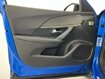 Photo 11 Peugeot 2008 1.2 PureTech 130ch GT EAT8