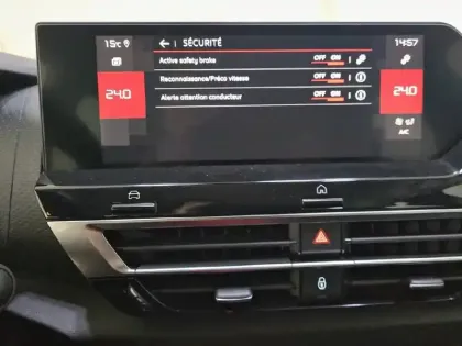 Photo 43 Citroën C4  PureTech 130 S&S BVM6