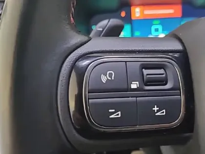 Photo 85 Citroën C5 aircross  Hybride Rechargeable 225 S&S e-EAT8