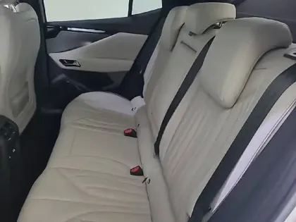 Photo 31 DS DS 4  Hybride E-Tense 225 EAT8