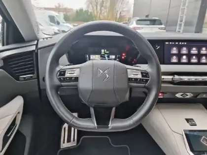 Photo 8 DS DS 4  Hybride E-Tense 225 EAT8