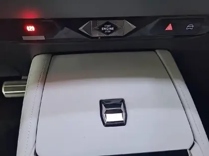 Photo 45 DS DS 4  Hybride E-Tense 225 EAT8