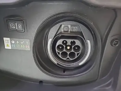 Photo 93 DS DS 4  Hybride E-Tense 225 EAT8