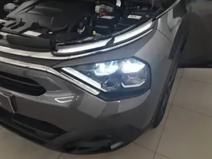 Photo 15 Citroën C4 e- 136 ch Automatique