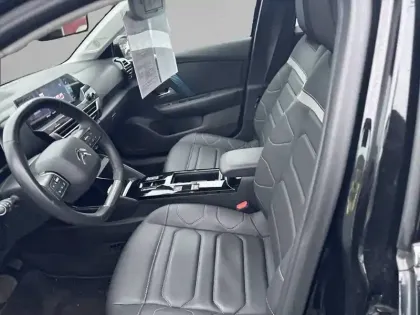 Photo 10 Citroën C4 e- 136 ch Automatique