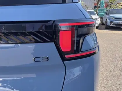 Photo 16 Citroën C3 Aircross  Hybride 145 e-DCS6