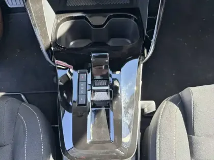 Photo 13 Citroën C3 Aircross  Hybride 145 e-DCS6