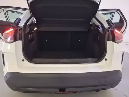 Photo 25 Citroën C4 Gén. III Ph1 NG YOU 5