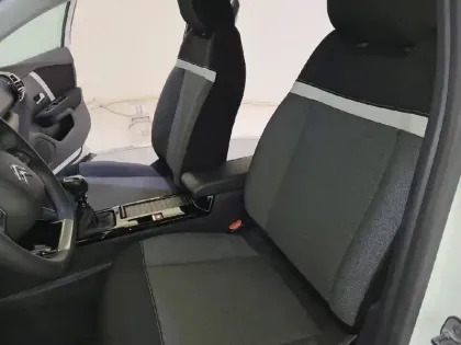 Photo 30 Citroën C4 Gén. III Ph1 NG YOU 5