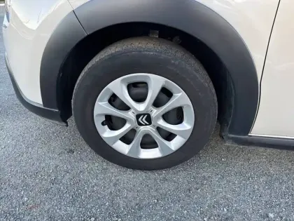 Photo 12 Citroën C3  PureTech 83 S&S BVM5