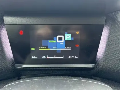 Photo 9 Citroën C4 e- 136 ch Automatique