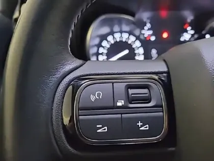 Photo 48 Citroën C3 Aircross  PureTech 110 S&S BVM6