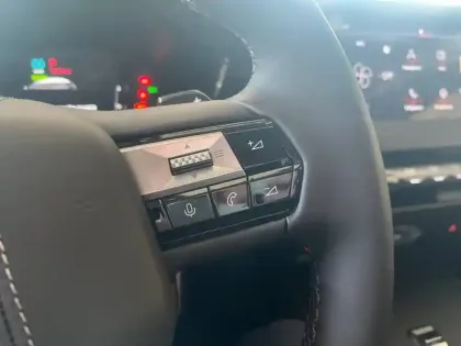 Photo 17 DS DS 4  Hybride Rechargeable 225 EAT8