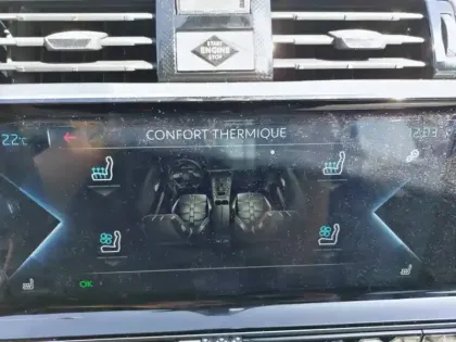 Photo 26 DS DS 7 DS7 Crossback Hybride E-Tense 300 EAT8 4x4