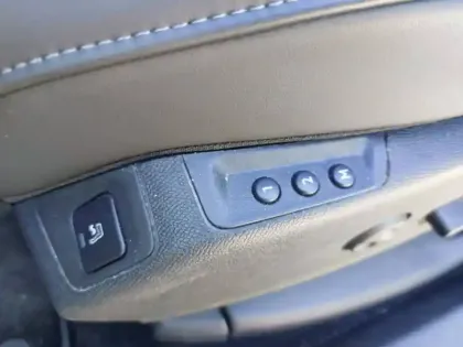 Photo 50 DS DS 7 Gén. I Ph1 Louvre 5