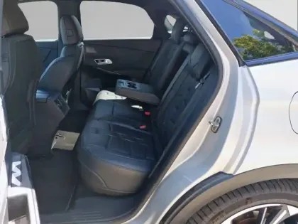 Photo 11 DS DS 7 DS7 Crossback Hybride E-Tense 300 EAT8 4x4