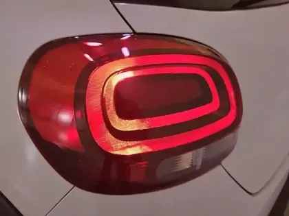 Photo 16 Citroën C3  BlueHDi 100 S&S BVM6