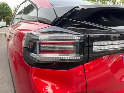 Photo 16 Citroën C4 e- 156 ch autonomie etendue  Automatique