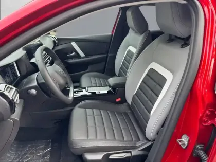 Photo 10 Citroën C4 e- 156 ch autonomie etendue  Automatique