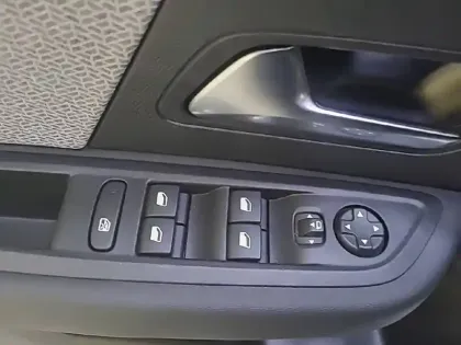 Photo 28 Citroën C4  BlueHDi 130 EAT8