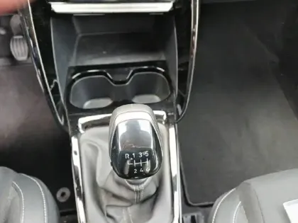 Photo 13 Citroën C3  PureTech 100 ch BVM6